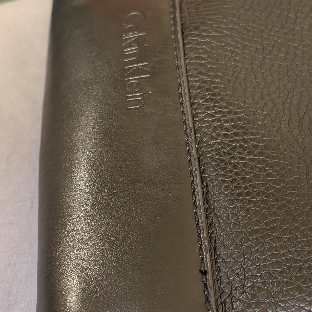 Calvin Klein Black Pebble Leather Textured Messenger Crossbody Bag Purse - Picture 5 of 14